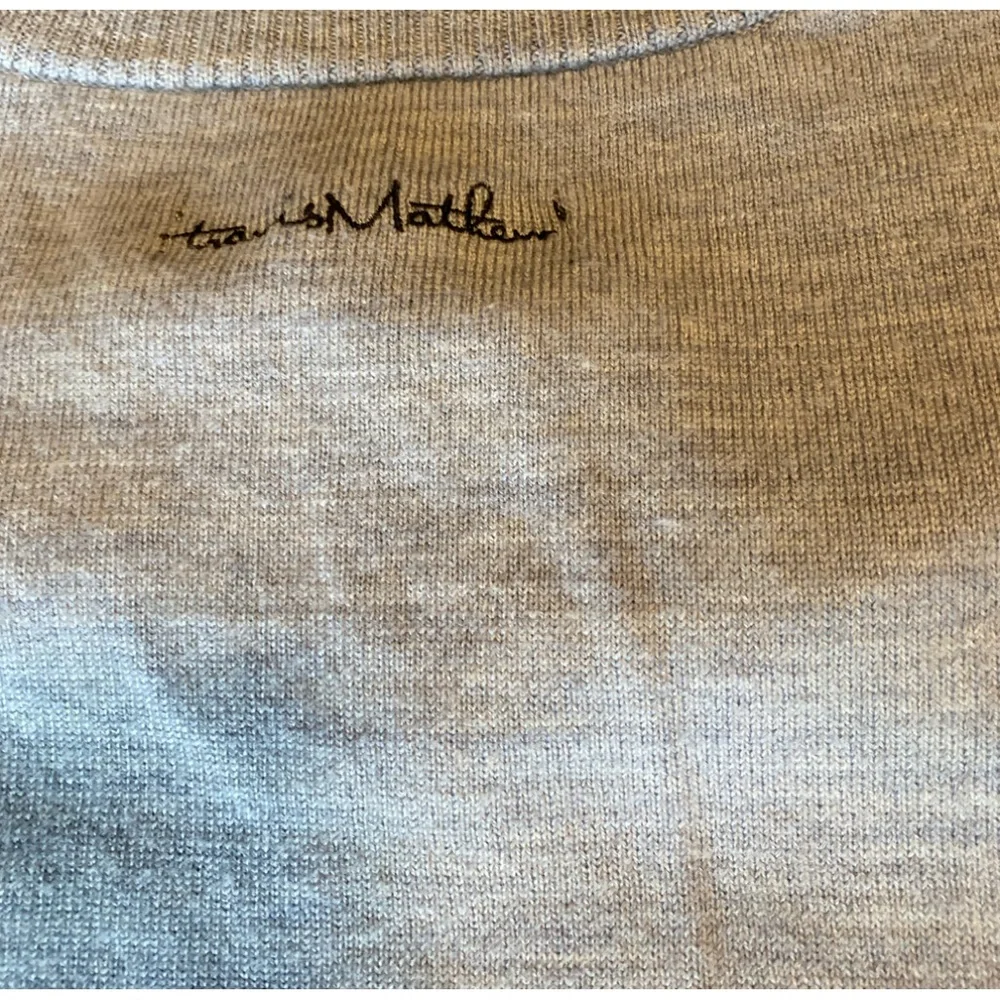 Travis‎ Mathew Light Blue/Grey V neck 100% Merino sweater Men’s Large